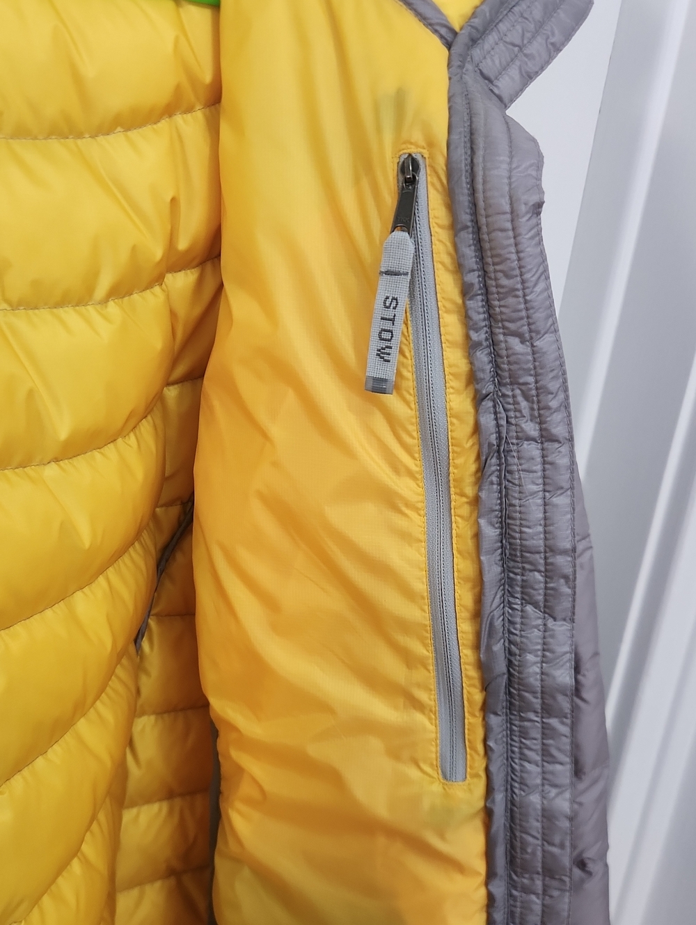 L.L. Bean Women's Grey Down Jacket Coat With Hood Size Large - Picture 11 of 13